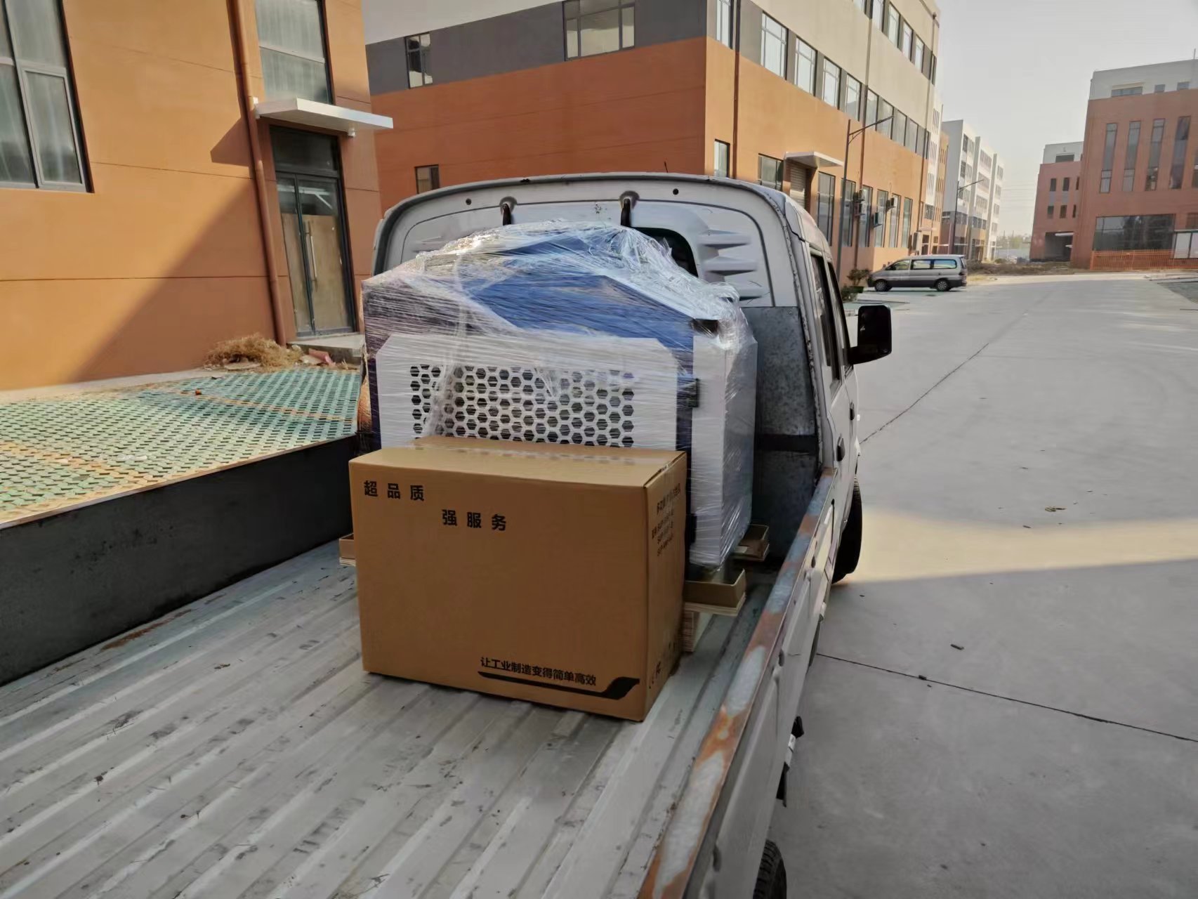 Industrial Fiber Laser Welder, - Heavy Equipment Welder review and price